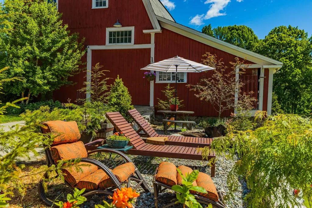 38 Kimball Lane Wilmot NH 03287