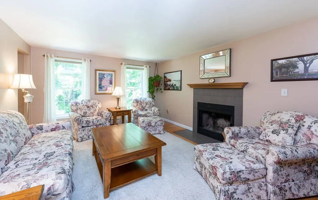16 Blake Road Raymond NH 03077