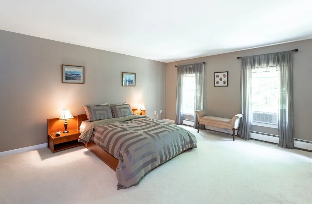 16 Blake Road Raymond NH 03077