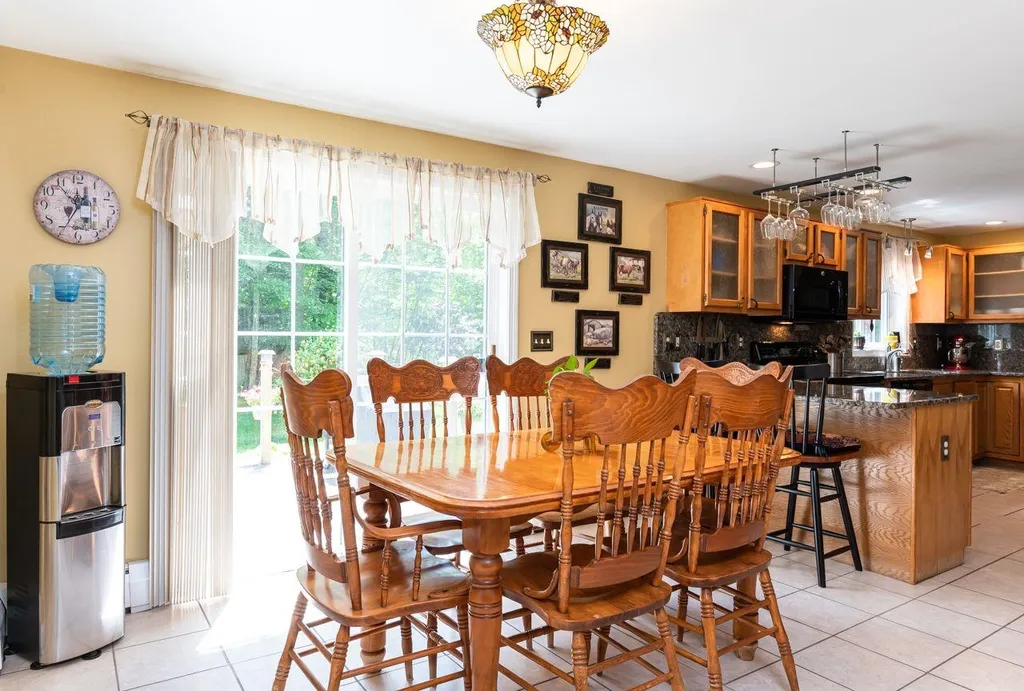 16 Blake Road Raymond NH 03077