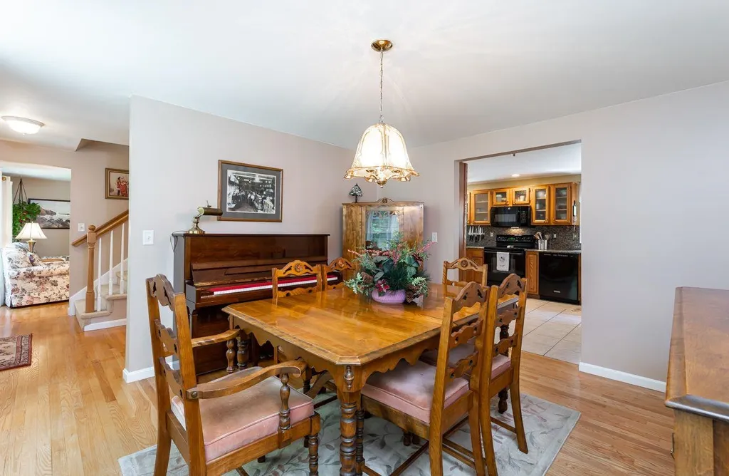 16 Blake Road Raymond NH 03077