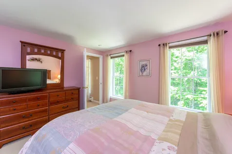 16 Blake Road Raymond NH 03077