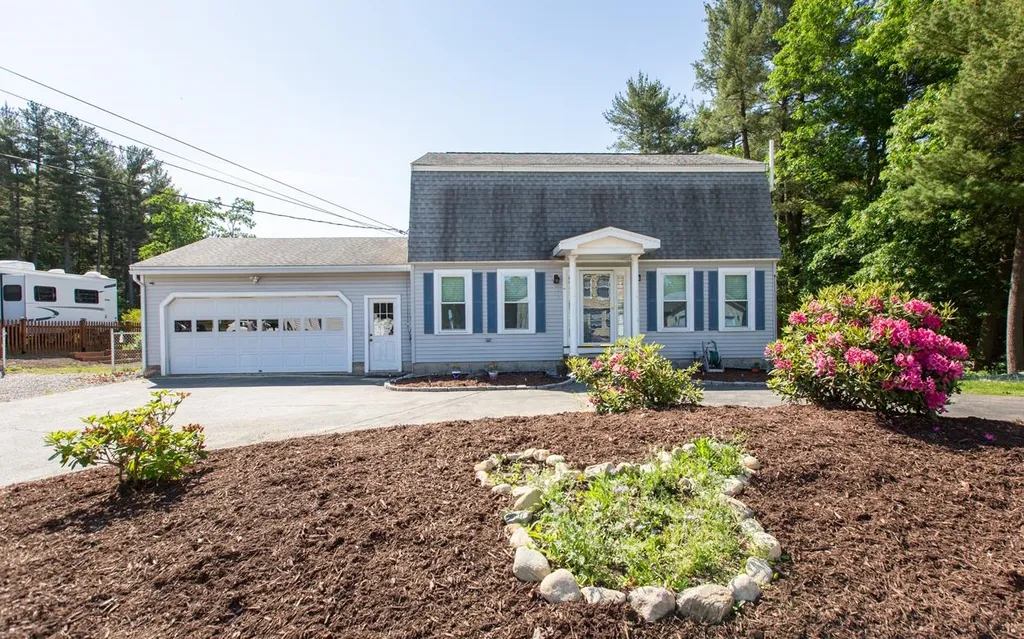 17 Ferry Road Nashua NH 03064