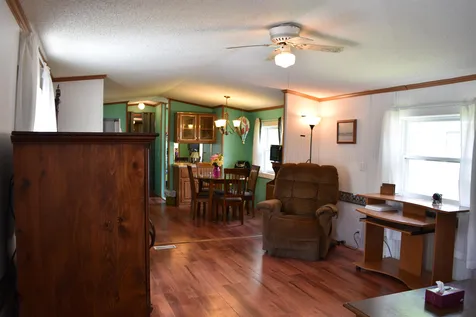 13 Easy Street Holderness NH 03245