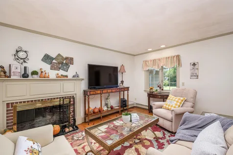 1 Briarwood Lane Durham NH 03824