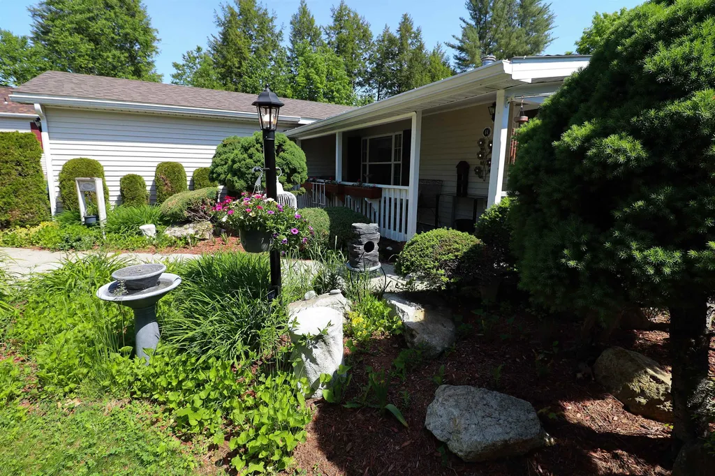 44 Magnolia Lane Belmont NH 03220