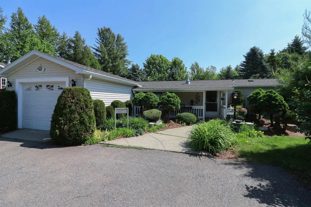 44 Magnolia Lane Belmont NH 03220