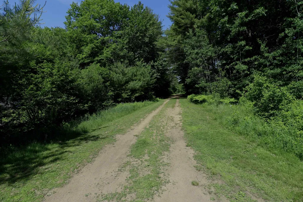 44 Magnolia Lane Belmont NH 03220