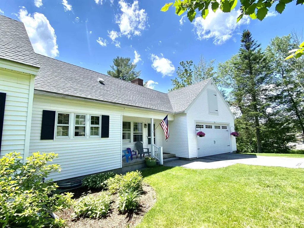 130 Barrett Road New London NH 03257