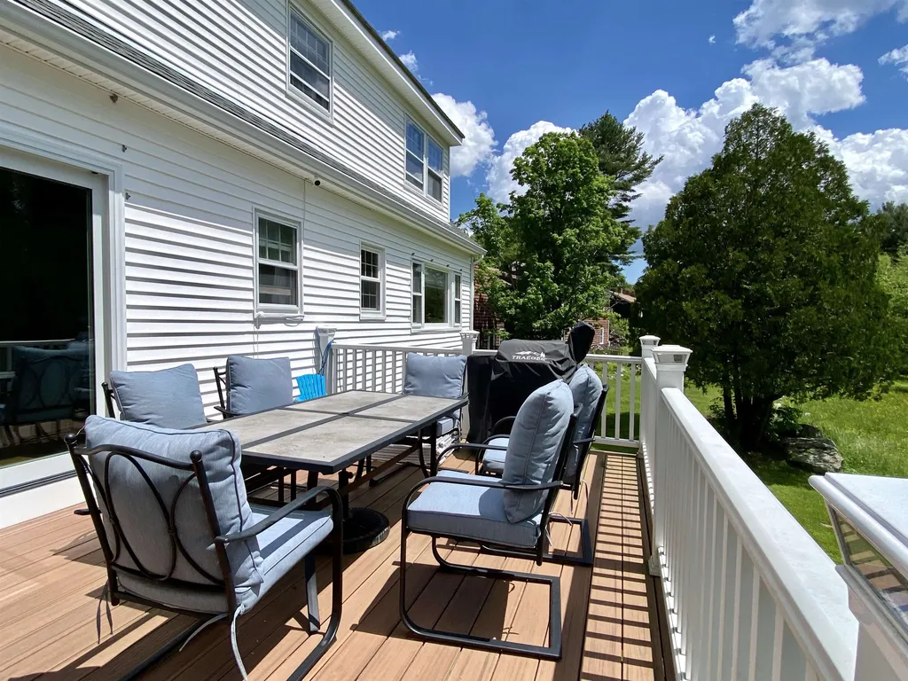 130 Barrett Road New London NH 03257
