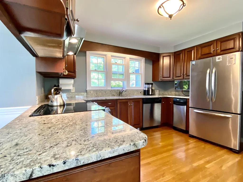 130 Barrett Road New London NH 03257
