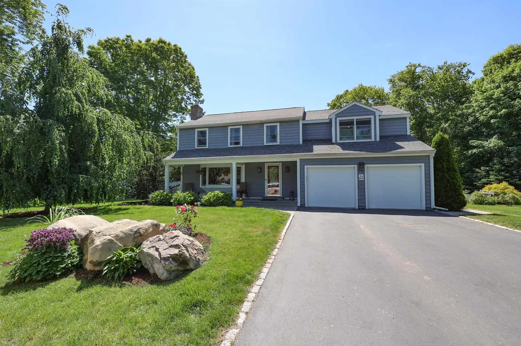 21 Elaine Street Hampton NH 03842