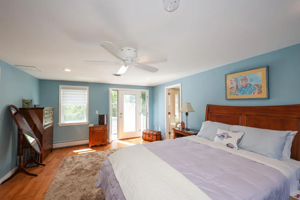 21 Elaine Street Hampton NH 03842