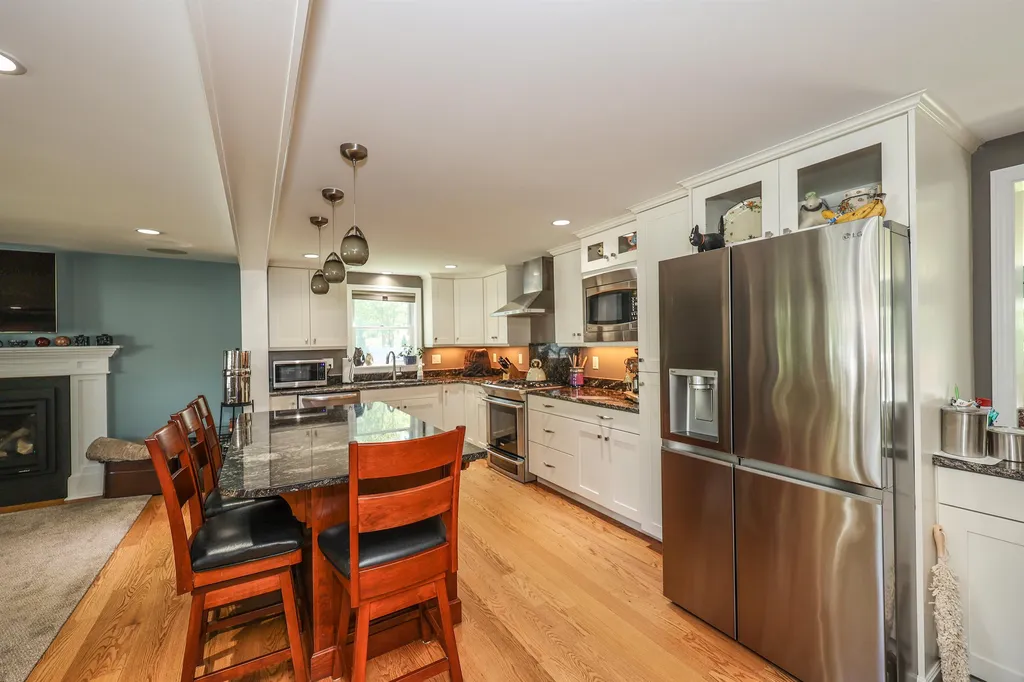 21 Elaine Street Hampton NH 03842