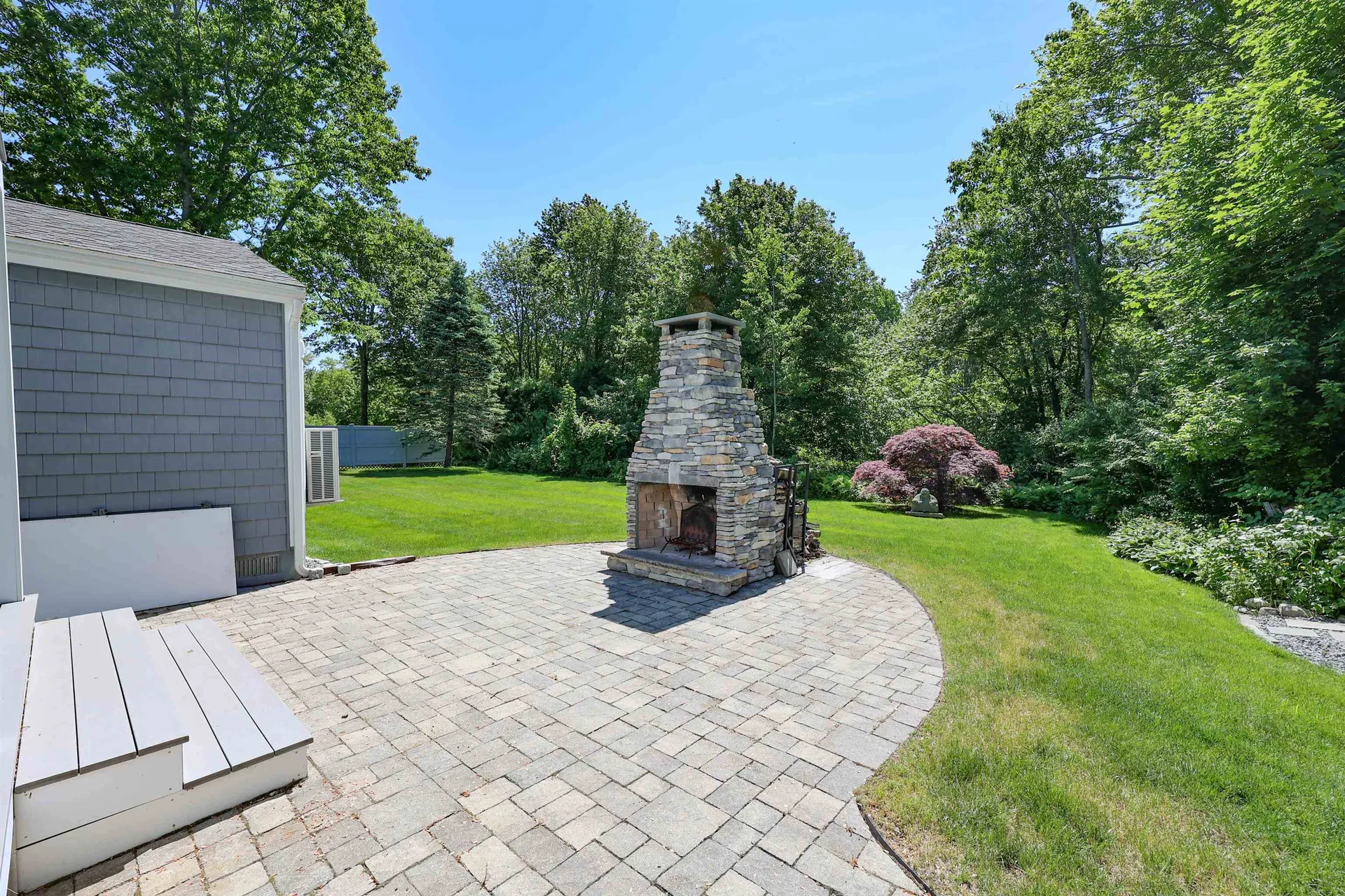 21 Elaine Street Hampton NH 03842