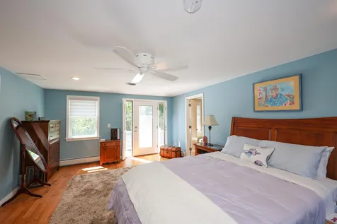 21 Elaine Street Hampton NH 03842