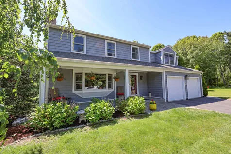 21 Elaine Street Hampton NH 03842