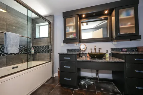 21 Elaine Street Hampton NH 03842