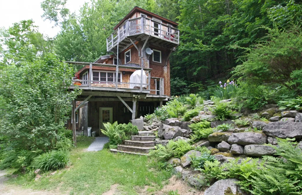 2470 Stage Road Richmond VT 05477