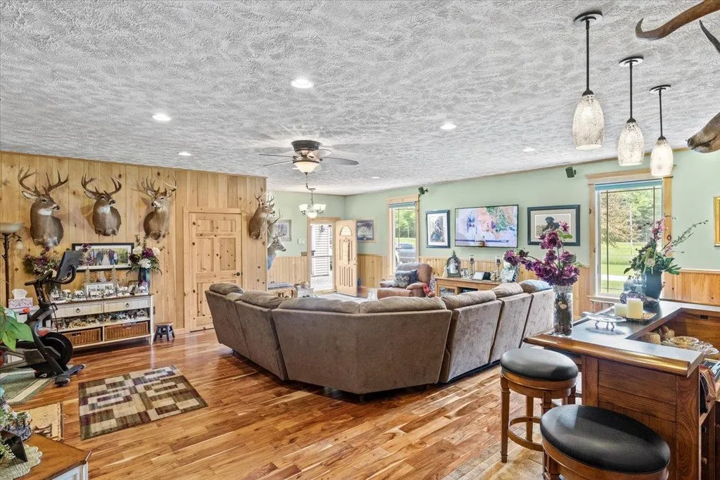 16 Phyllis Drive Milton VT 05468