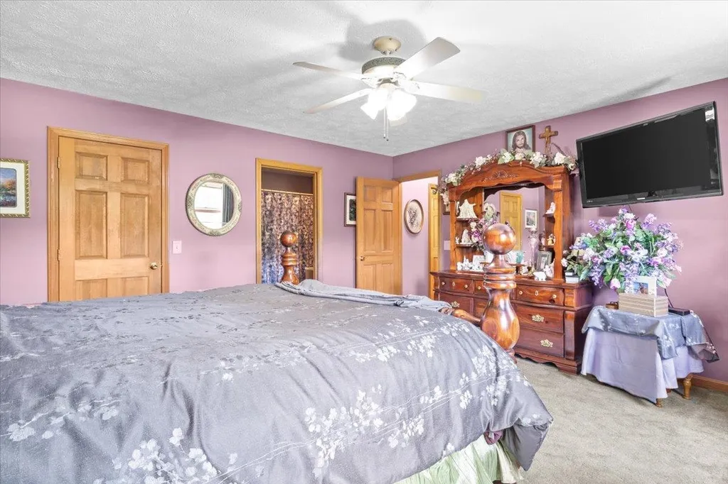 16 Phyllis Drive Milton VT 05468