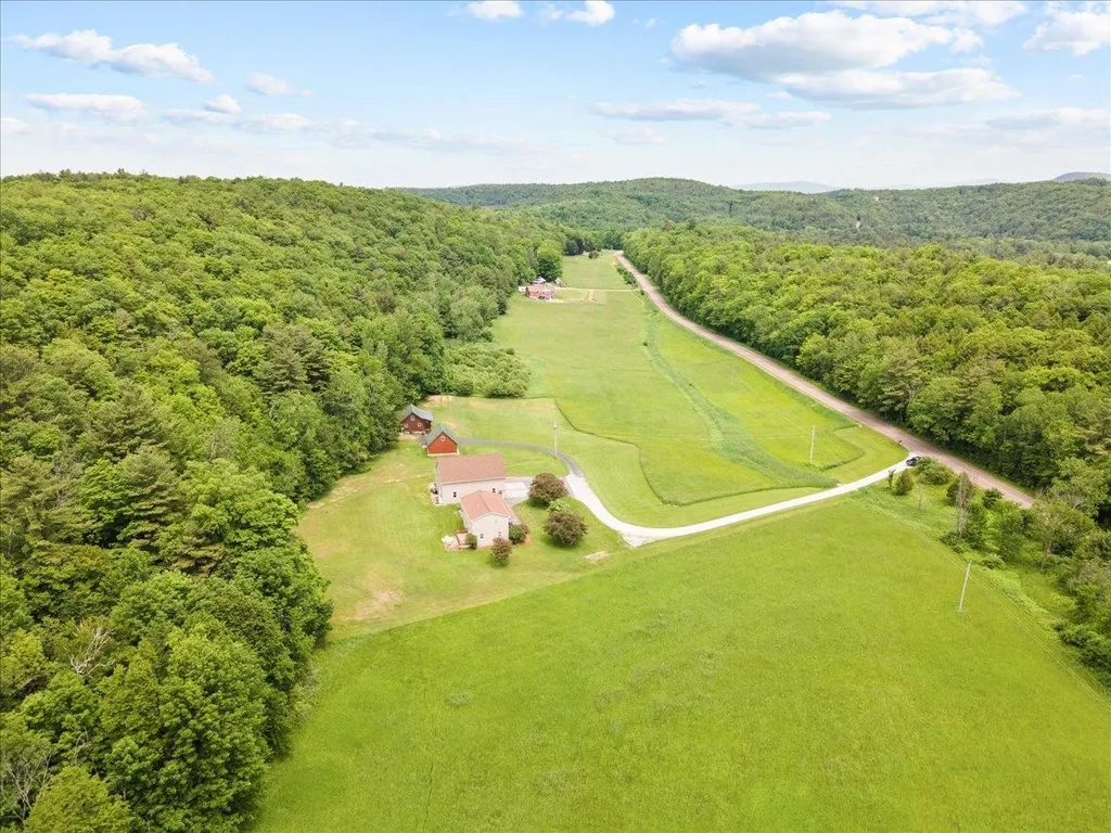 16 Phyllis Drive Milton VT 05468