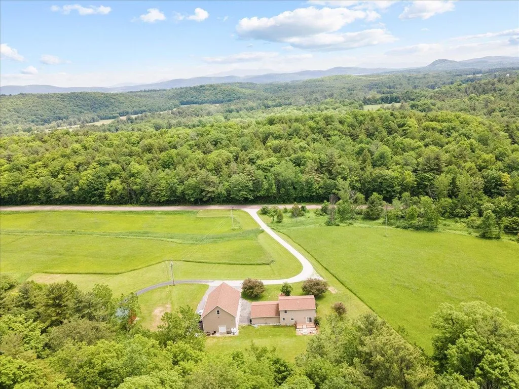 16 Phyllis Drive Milton VT 05468