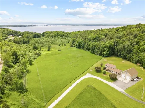 16 Phyllis Drive Milton VT 05468