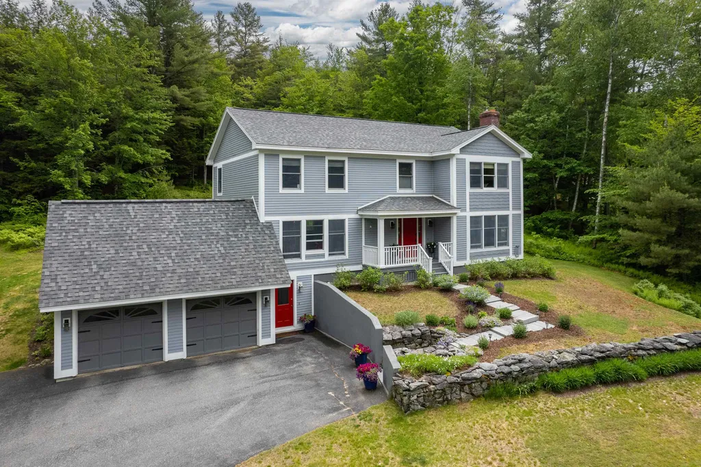 9 Dorset Lane Lebanon NH 03766