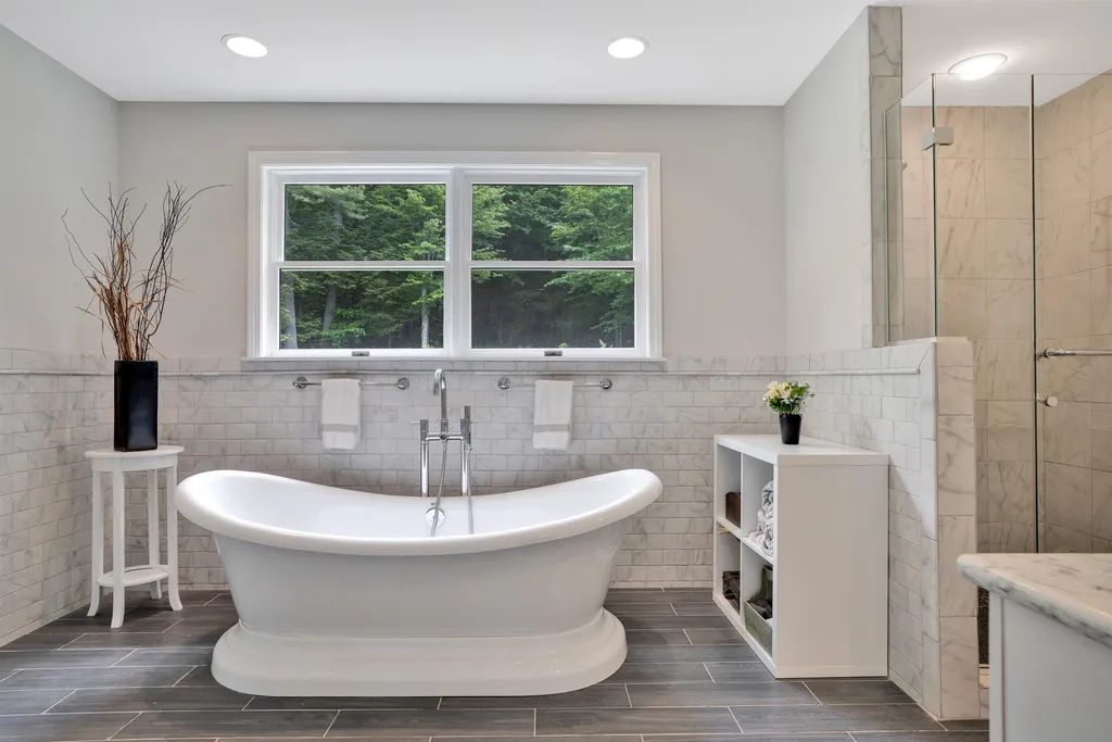 9 Dorset Lane Lebanon NH 03766