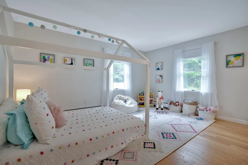9 Dorset Lane Lebanon NH 03766