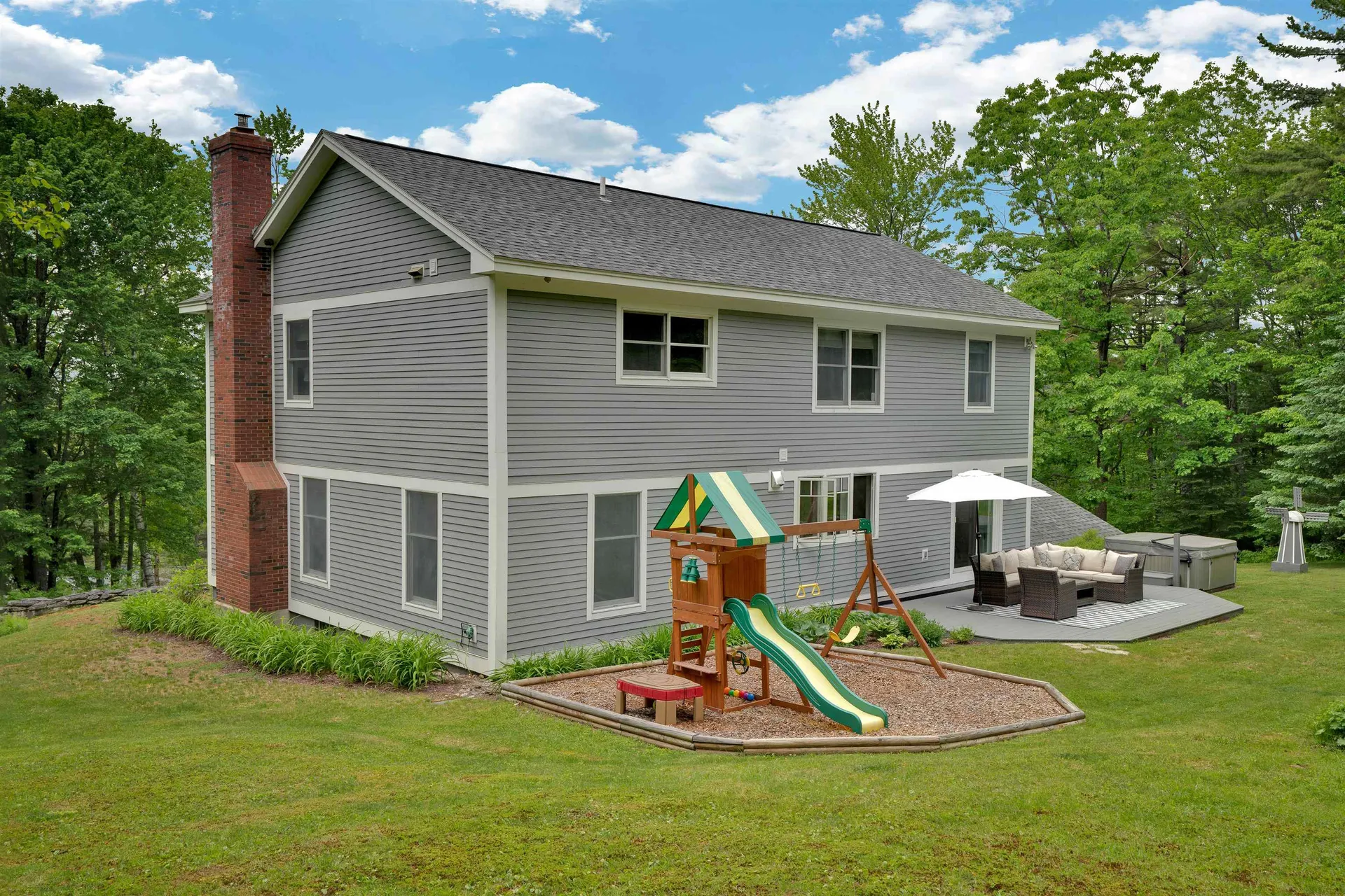 9 Dorset Lane Lebanon NH 03766