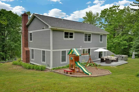 9 Dorset Lane Lebanon NH 03766