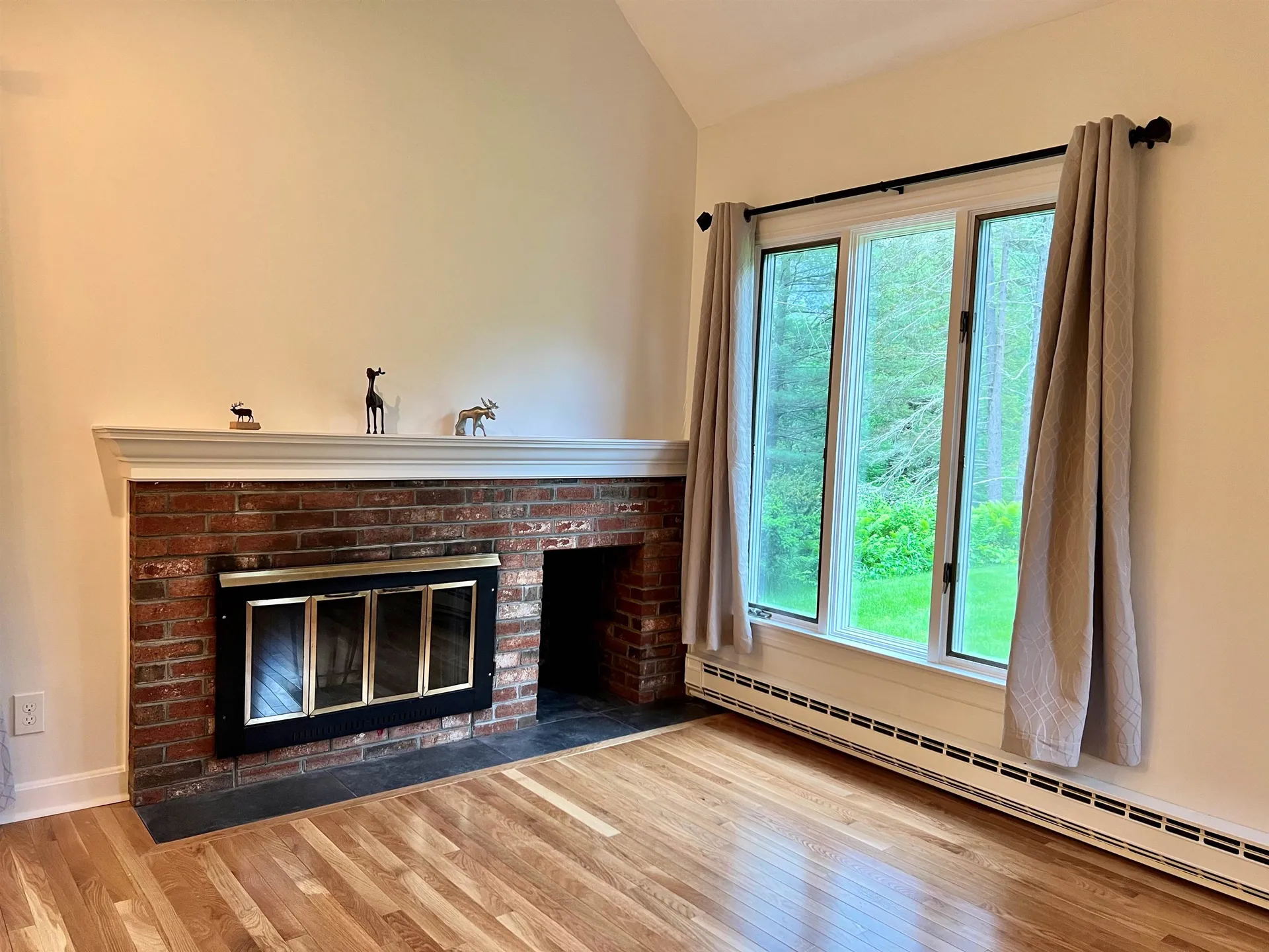 807 Murphys Road Hartford VT 05059