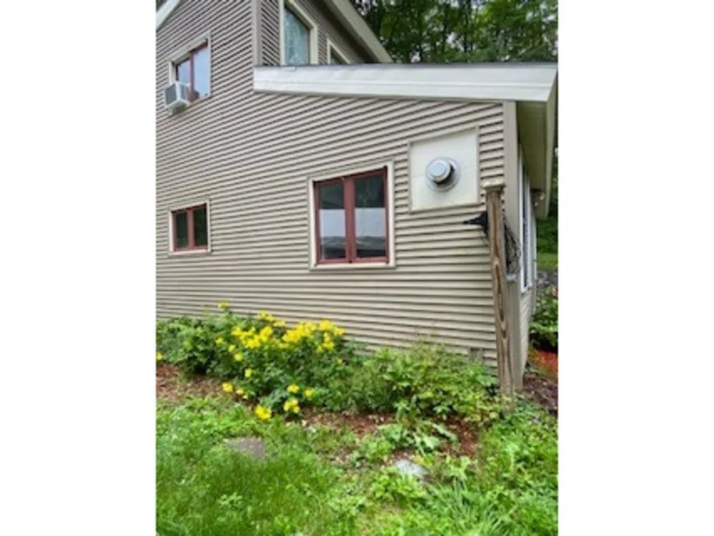 20 Lake Street Hinesburg VT 05461