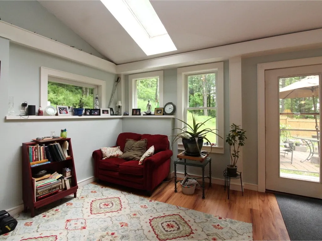 20 Lake Street Hinesburg VT 05461