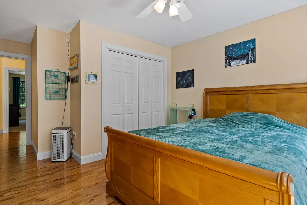 546 Cross Country Road Pembroke NH 03275