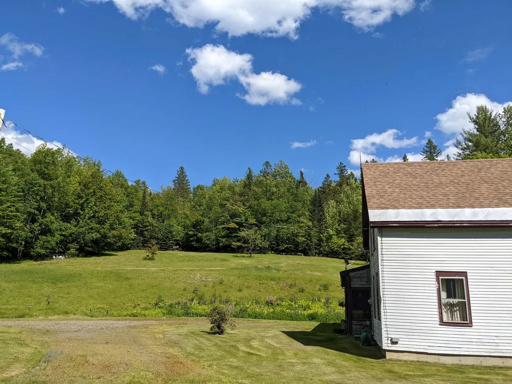 861 Upton Road Errol NH 03579