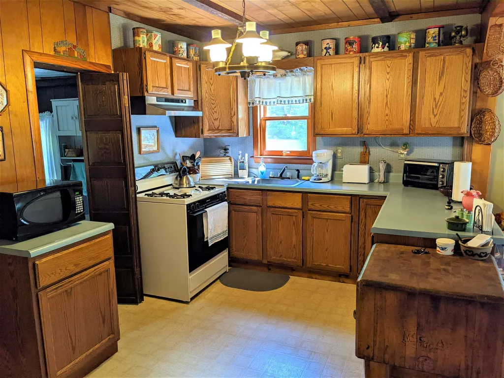 861 Upton Road Errol NH 03579