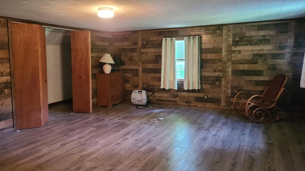 72 Harris Road Windsor VT 05089