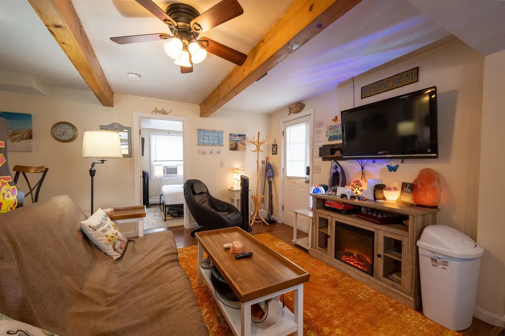 18 Riverview Terrace Hampton NH 03842