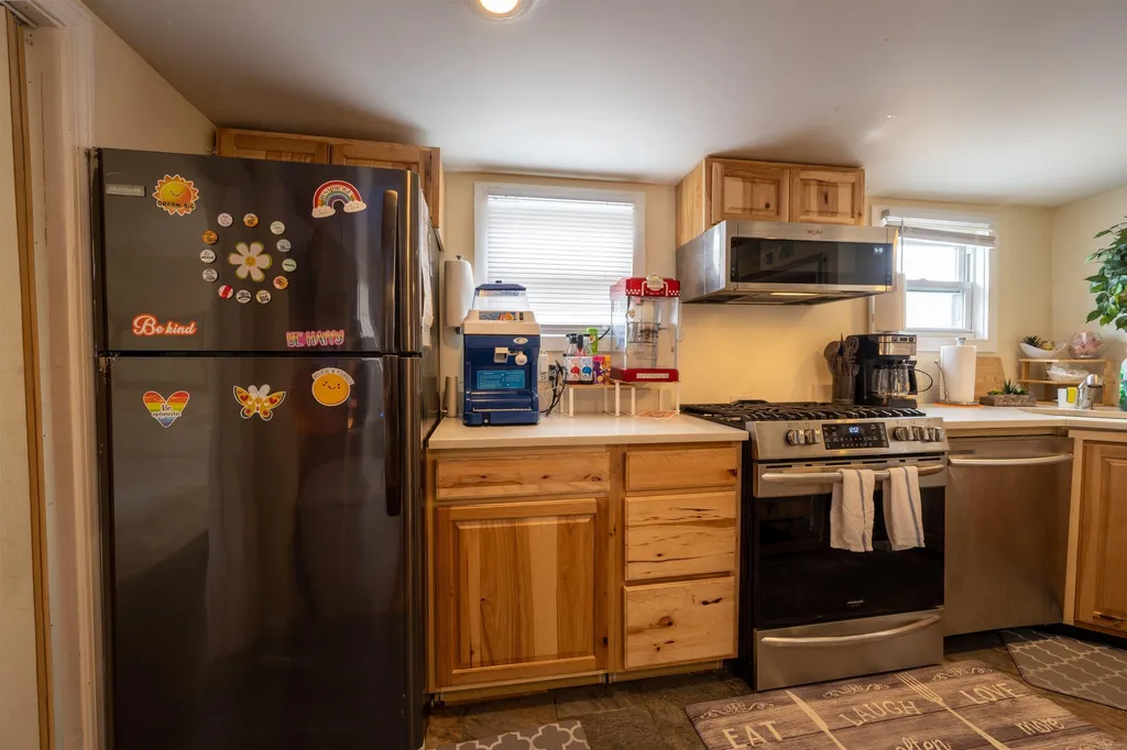 18 Riverview Terrace Hampton NH 03842