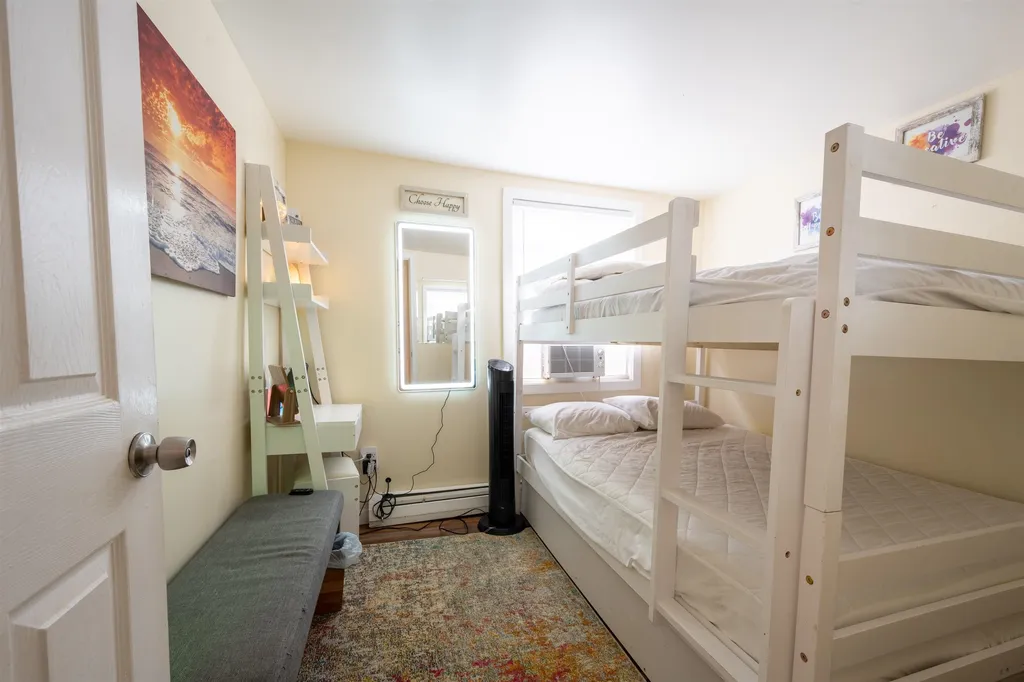 18 Riverview Terrace Hampton NH 03842