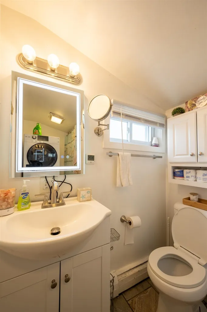 18 Riverview Terrace Hampton NH 03842