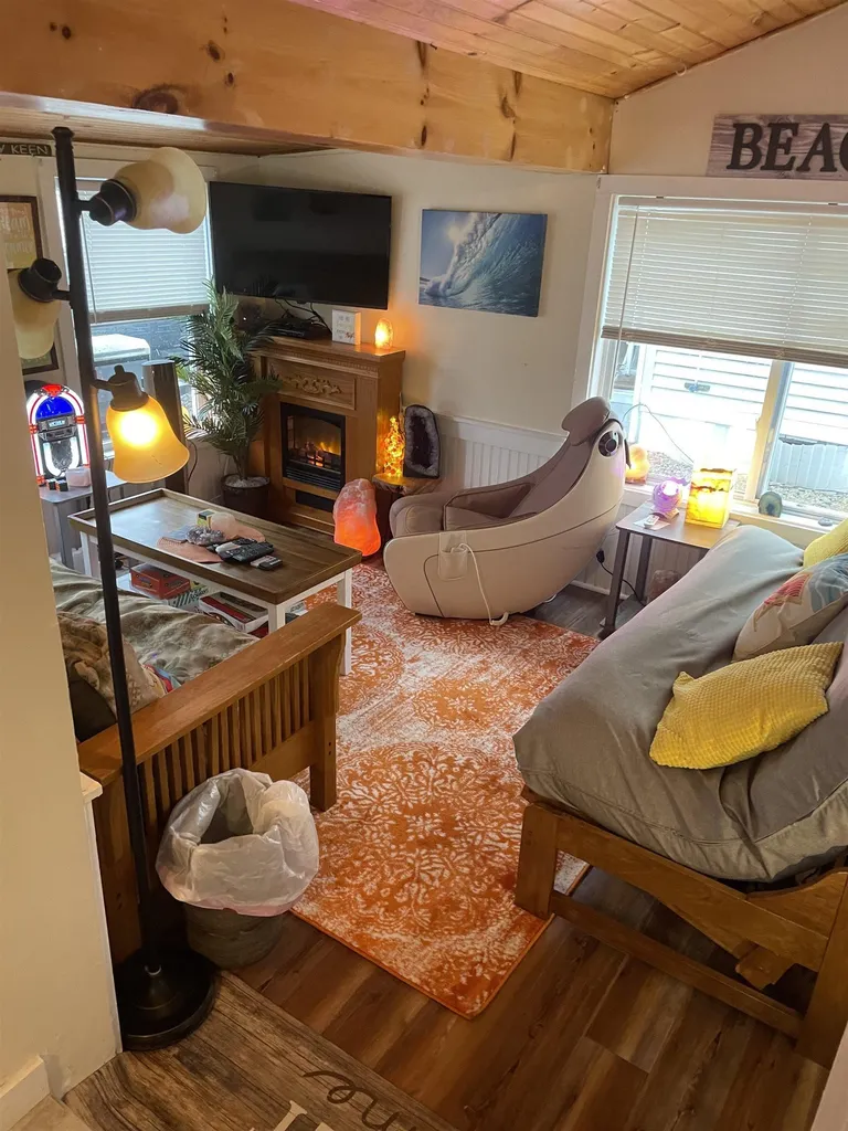 18 Riverview Terrace Hampton NH 03842