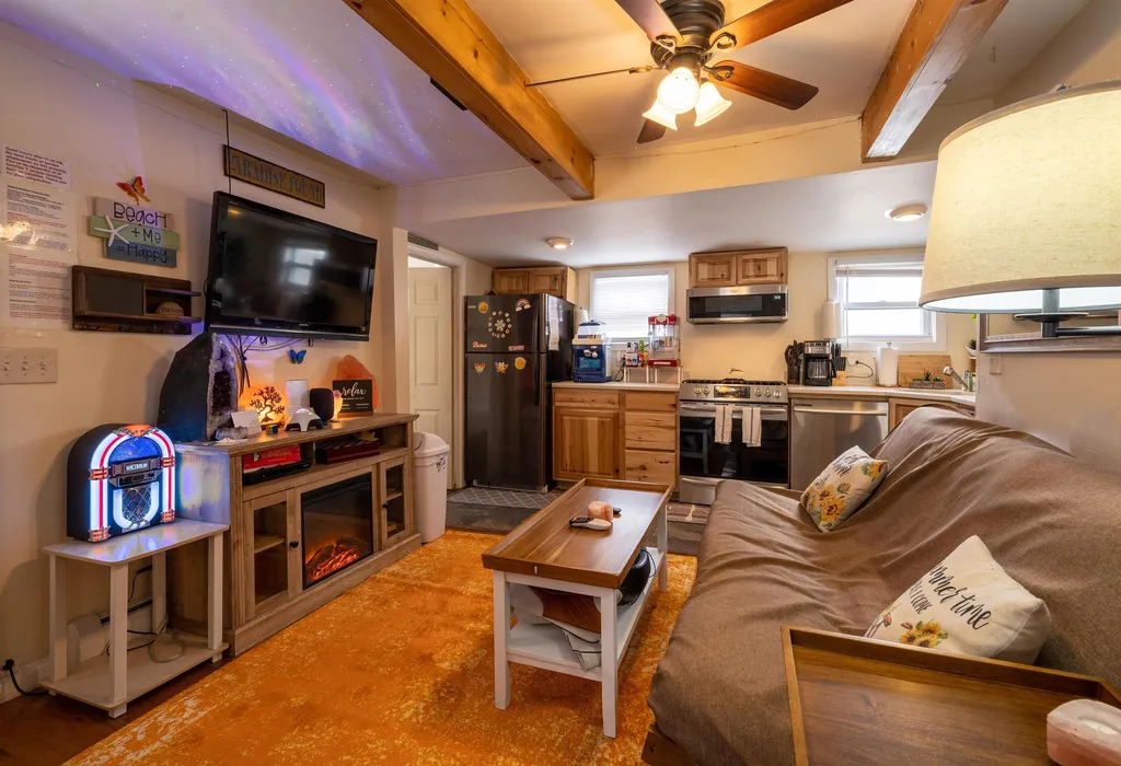 18 Riverview Terrace Hampton NH 03842
