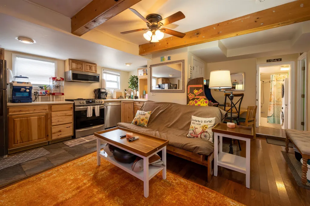 18 Riverview Terrace Hampton NH 03842