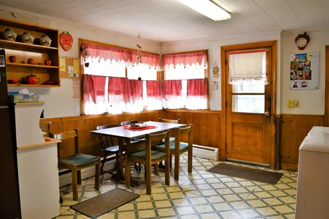 34 Spring Street Franklin NH 03235