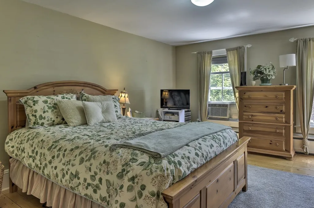 152 High Street Keene NH 03431