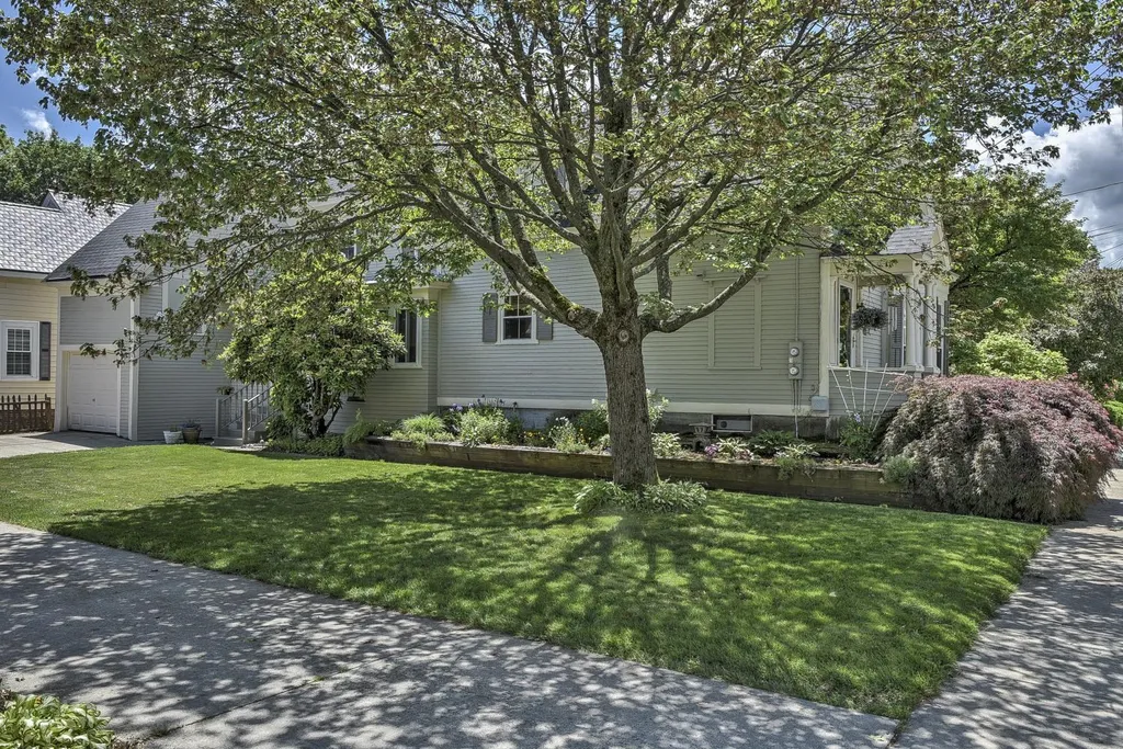 152 High Street Keene NH 03431